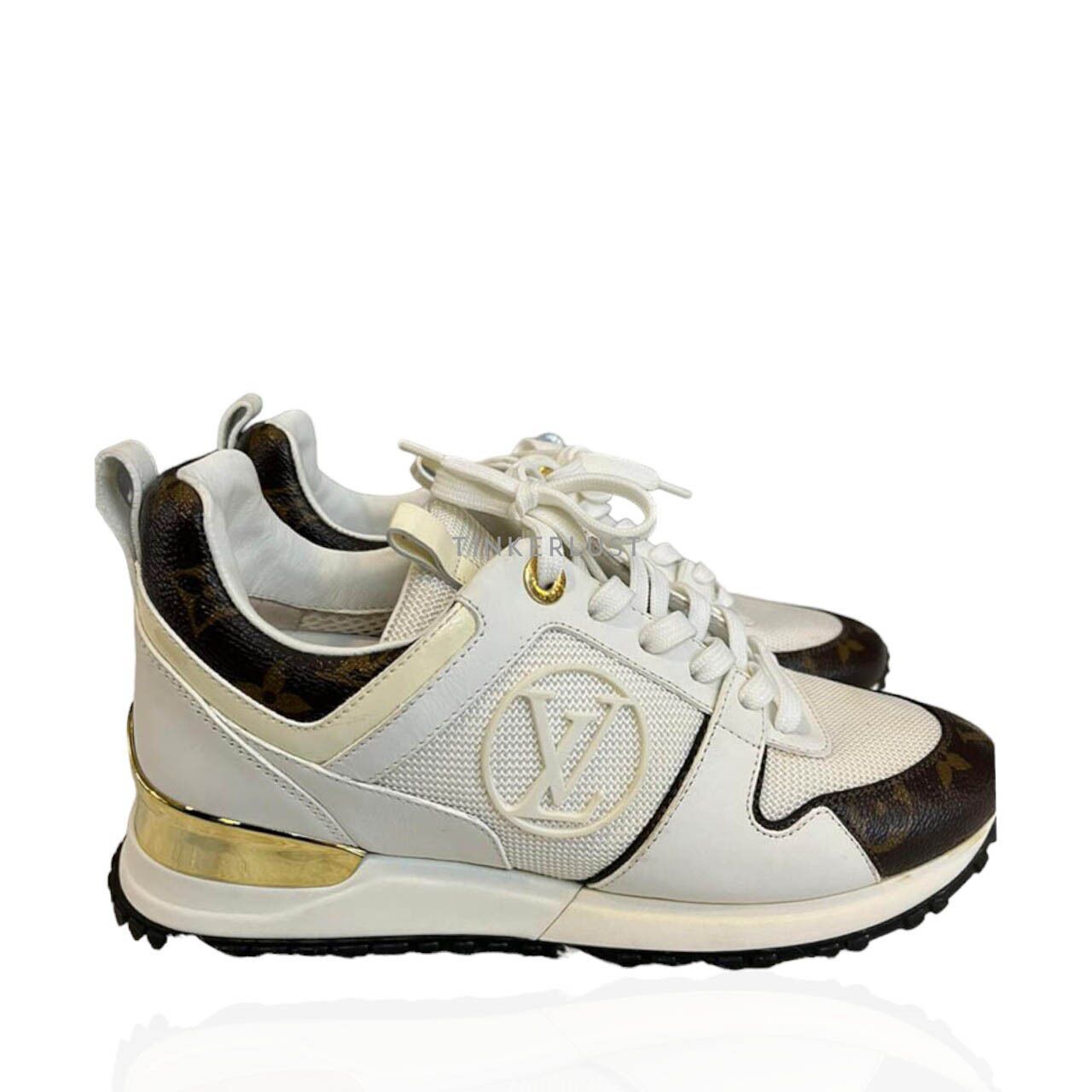 sepatu sneakers Louis Vuitton Run Away White Monogram 2019 Sneakers Tinkerlust